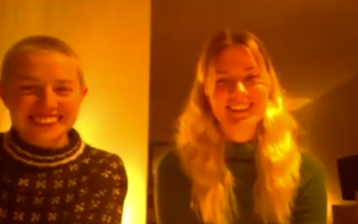 Ylva & Ester vinner LiU Game Awards 2020 med spelet ‘Get Wrecked Insect’